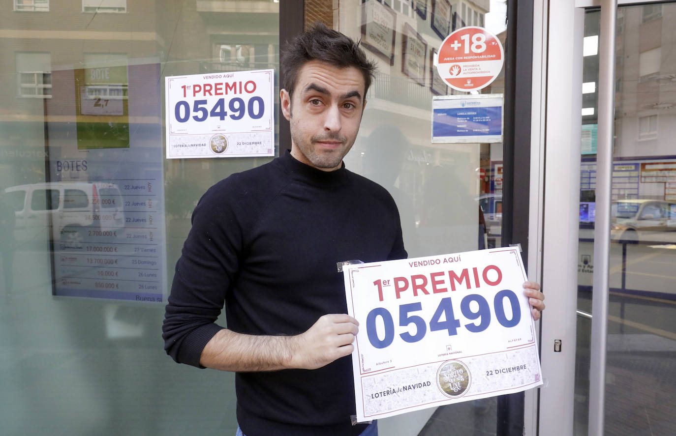 Primer premio vendido en la administración de lotería Albufera, en Alfafar.