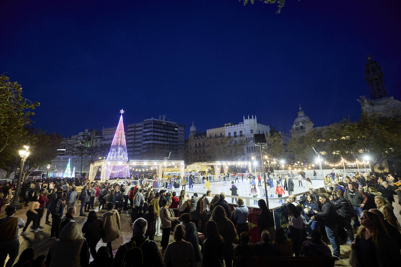 Fotos: Las espectaculares imágenes del centro de Valencia en Navidad