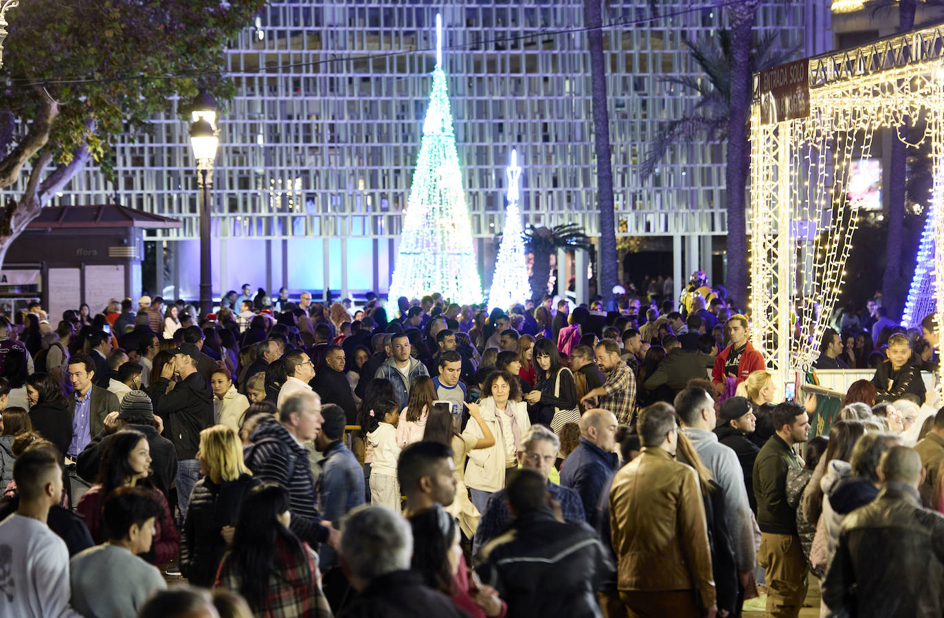 Fotos: Las espectaculares imágenes del centro de Valencia en Navidad