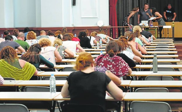 26.000 profesores optan a convertirse en funcionarios de la Comunitat sin pasar ningún examen