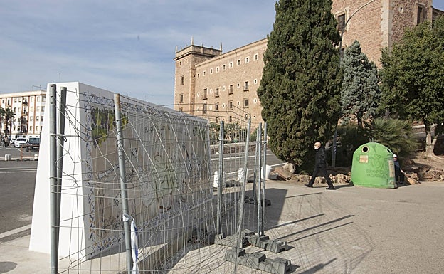 El Puig construyó el muro frente al monasterio sin la preceptiva autorización de la Conselleria de Cultura