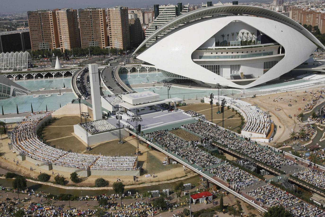 Fotos: El Papa Benedicto XVI en Valencia en el año 2006