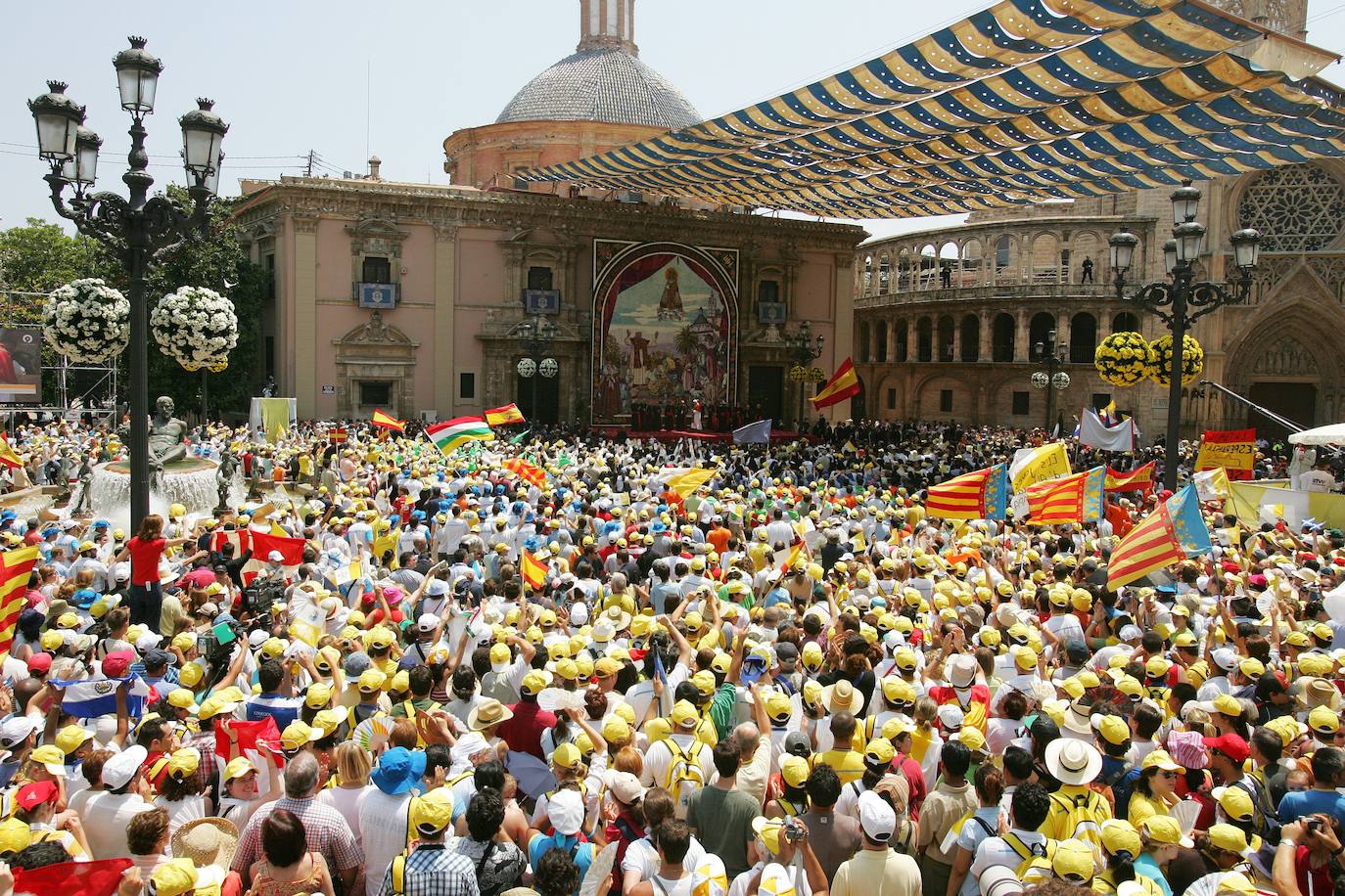 Fotos: El Papa Benedicto XVI en Valencia en el año 2006