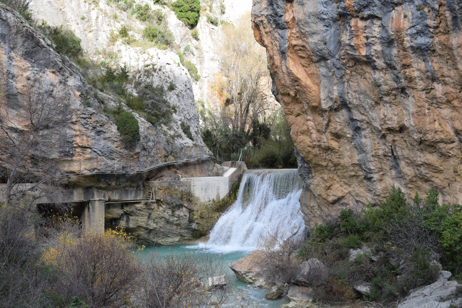 Alquézar (Huesca). Pasarelas sobre el Río Vero