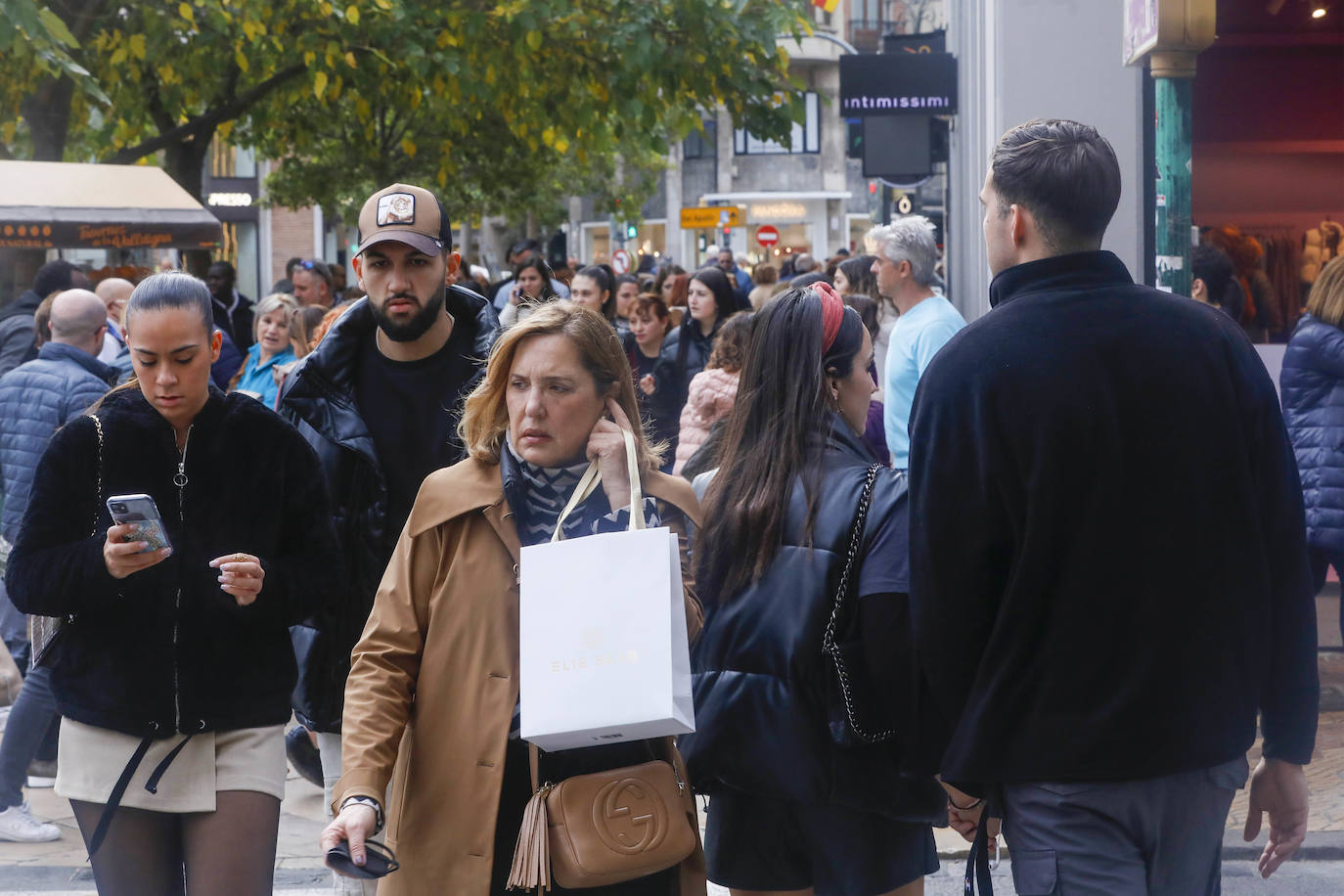 Fotos: El centro de Valencia, lleno en Navidad