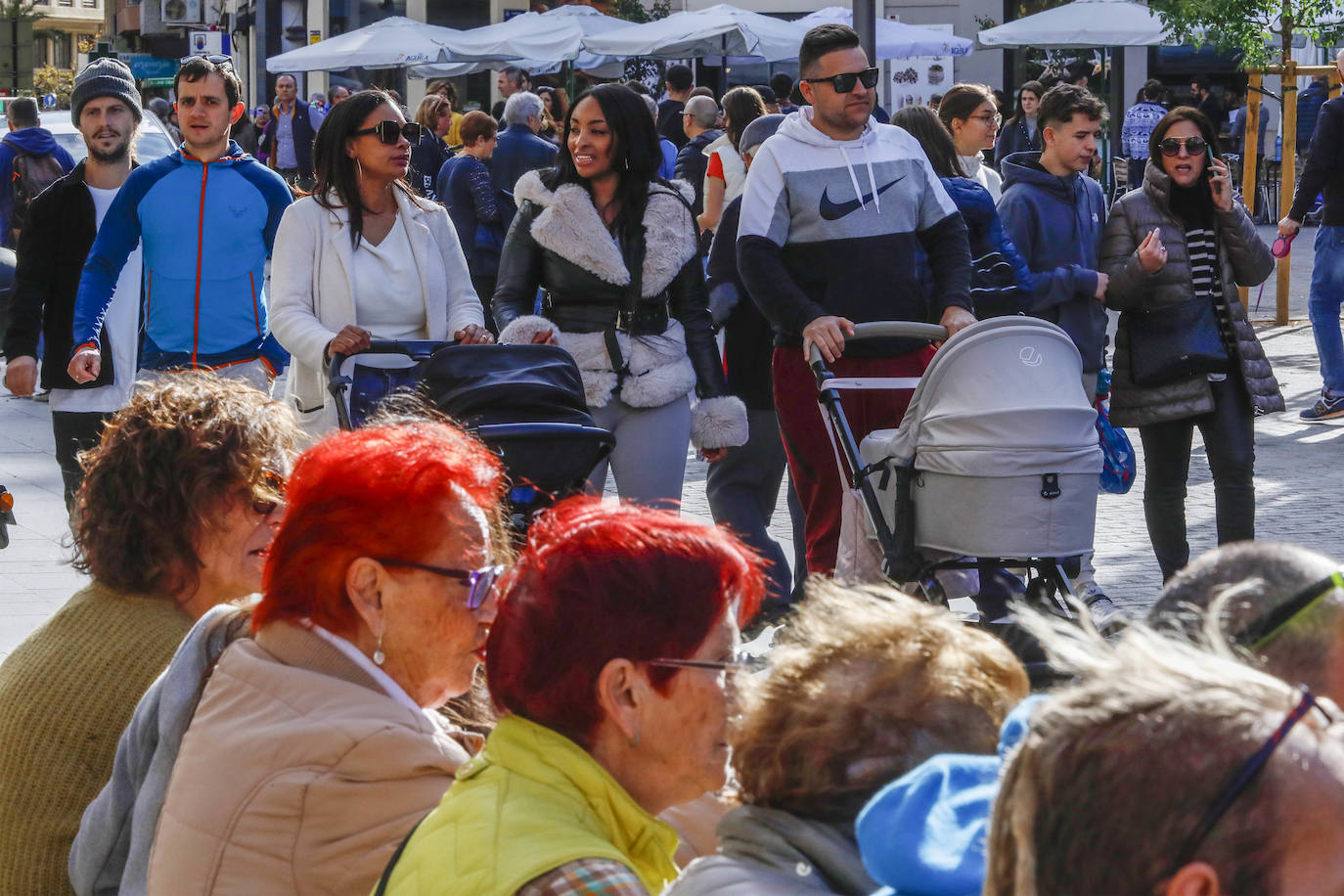 Fotos: El centro de Valencia, lleno en Navidad