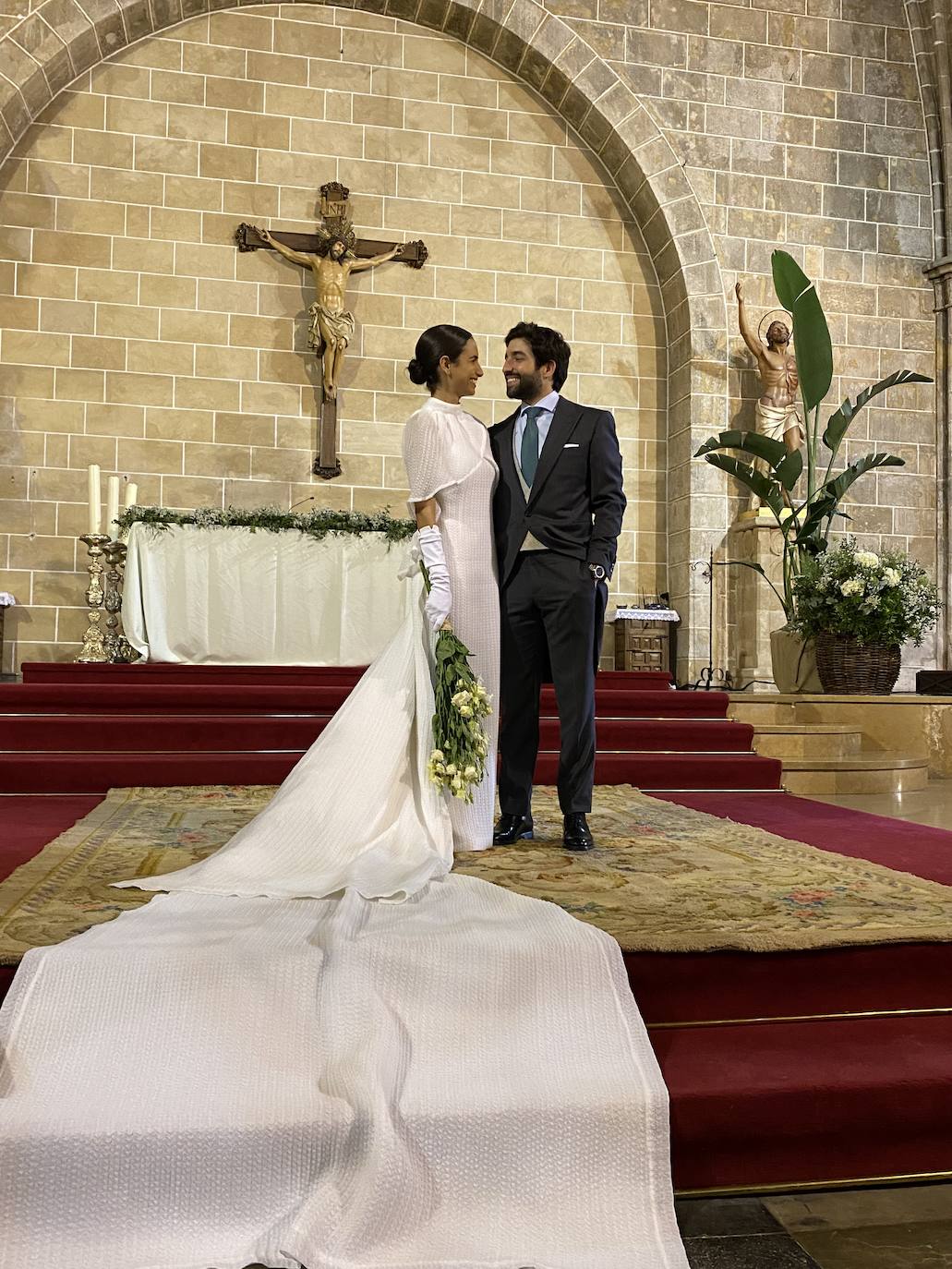 Ana García Puertas y Nacho Murillo se casaron en la iglesia San Bartolomé de Xàbia.