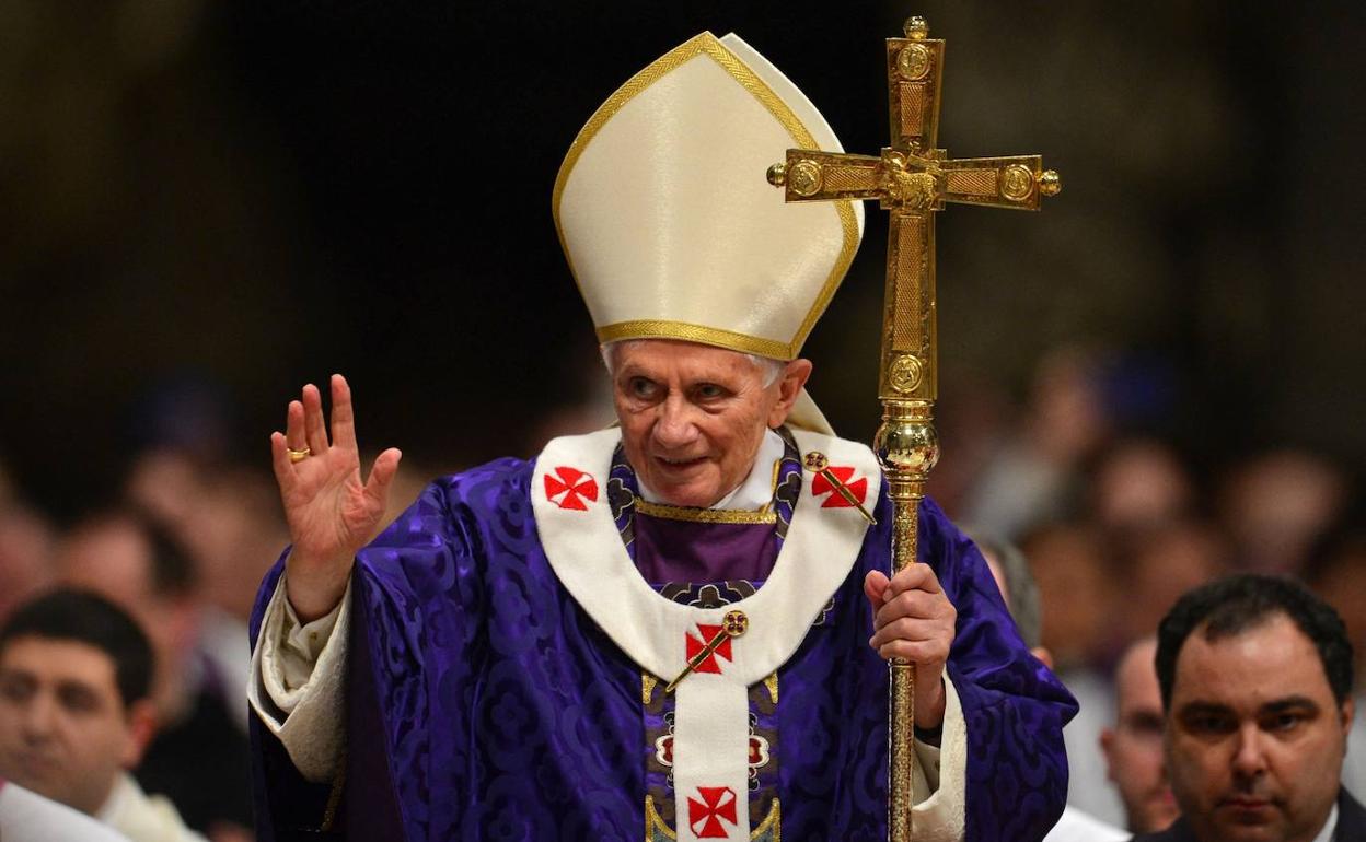 El Papa Benedicto XVI, en el Vaticano, durante su pontificado.