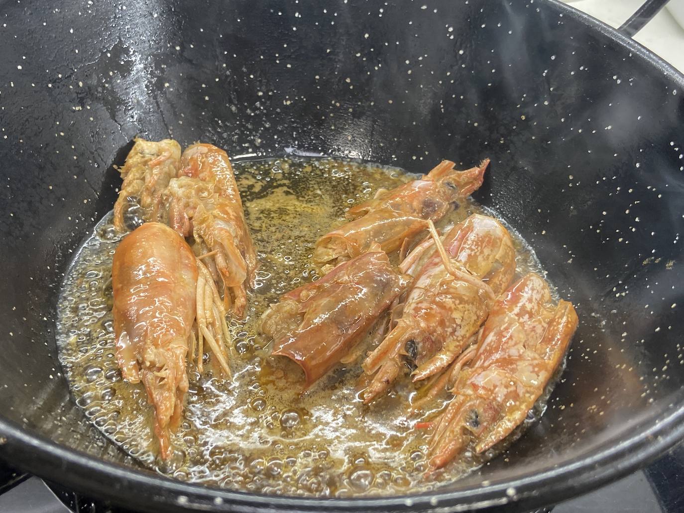 Meloso de gambones y alcachofas
