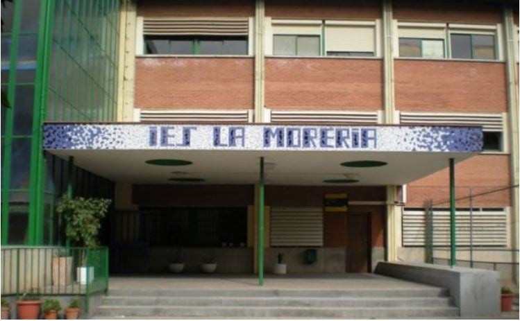 Entrada del IES La Morería de Mislata.