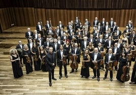 La Orquesta de Valencia, con su titular Alexander Liebreich.