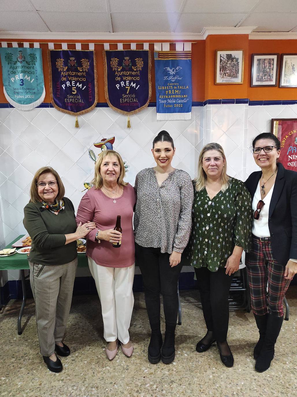 Premiadas en la ruta de tapas, Concha Pérez, María Dolores Picó, Isabel Priego y Carmen Lora.