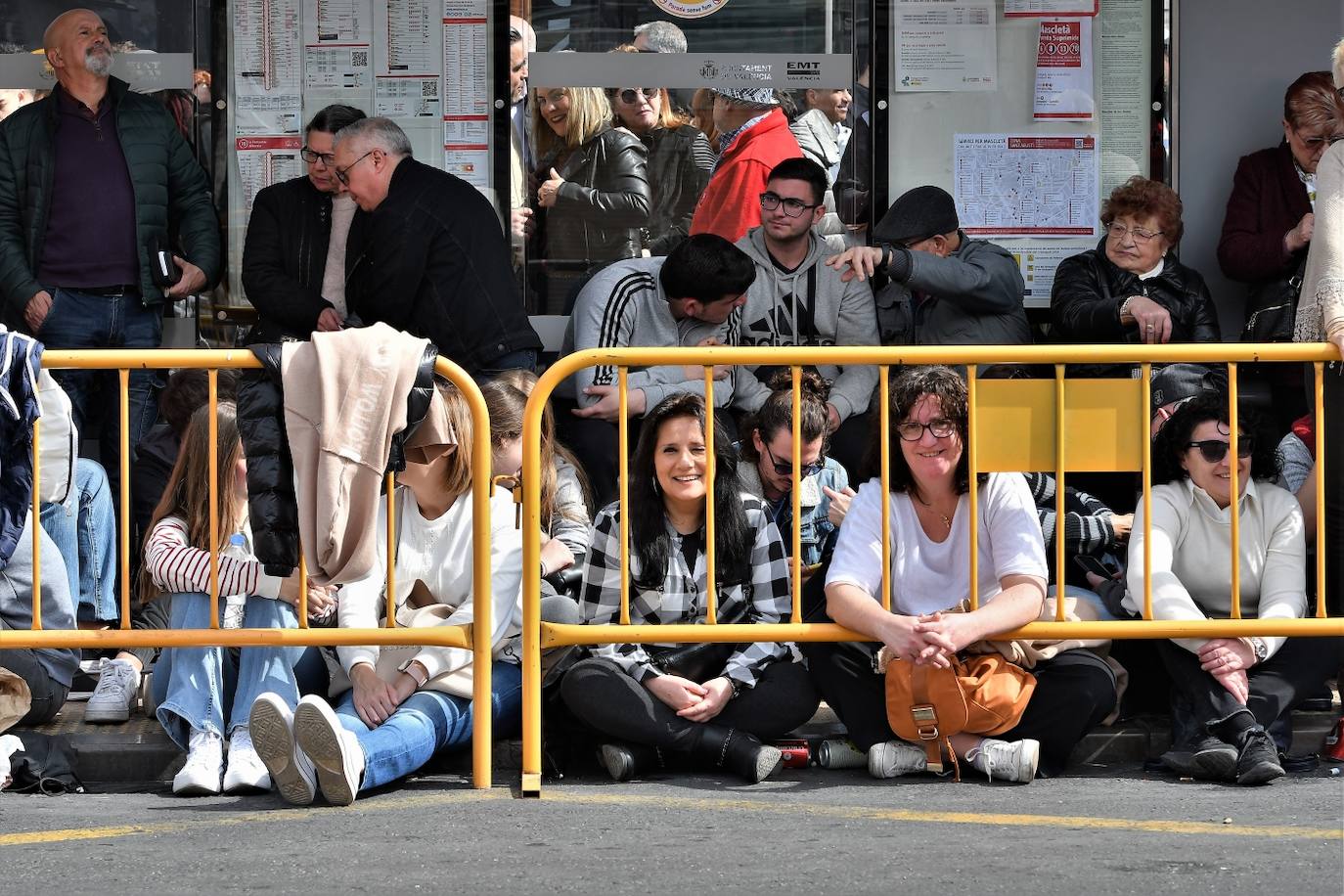 Búscate en la mascletà del domingo 5 de marzo