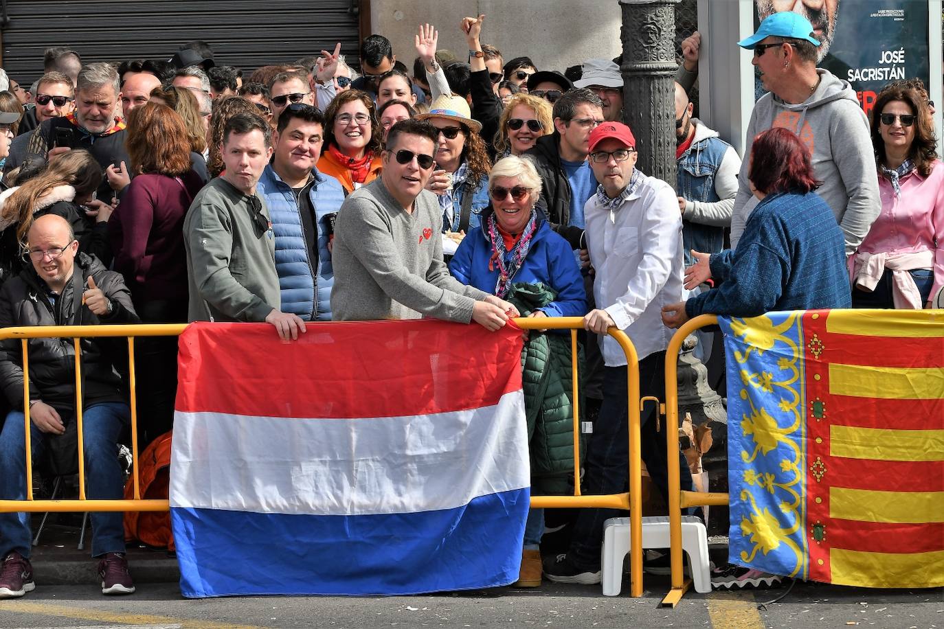 Búscate en la mascletà del domingo 5 de marzo