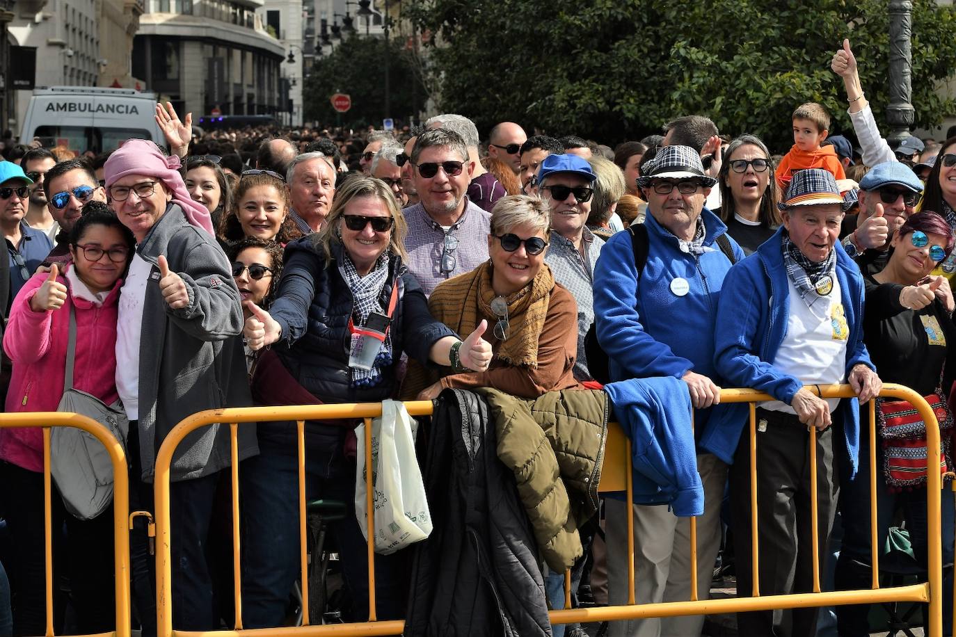 Búscate en la mascletà del domingo 5 de marzo