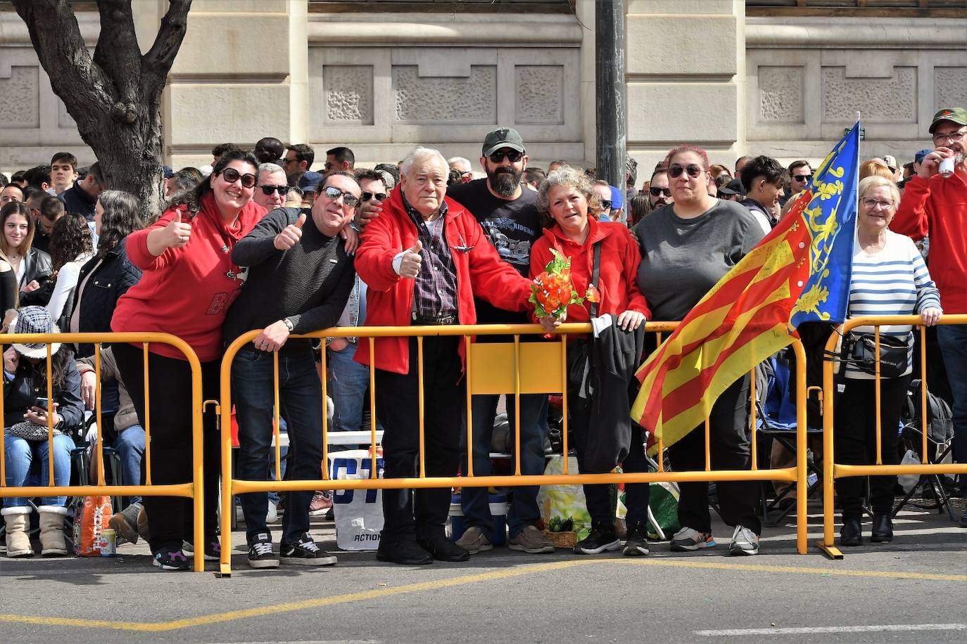 Búscate en la mascletà del domingo 5 de marzo