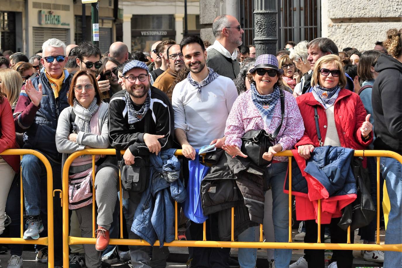 Búscate en la mascletà del domingo 5 de marzo