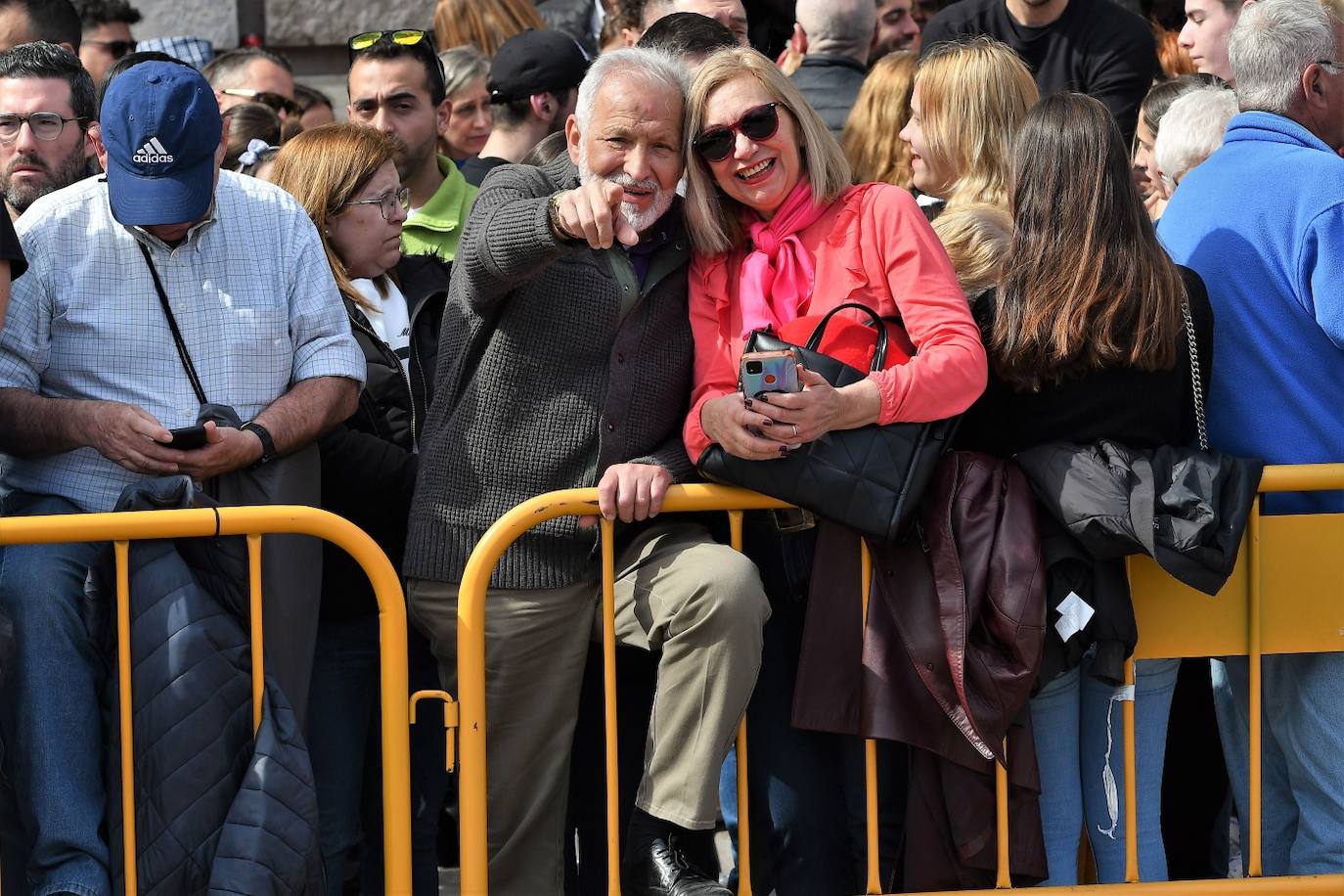 Búscate en la mascletà del domingo 5 de marzo