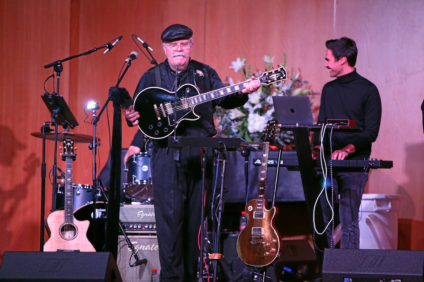 David W. Phillips en el concierto en el Ateneo.