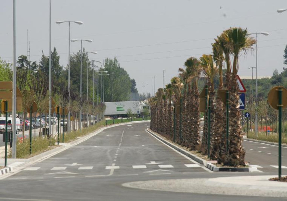 Avenida del Textil de Ontinyent, donde ha tenido lugar el accidente.