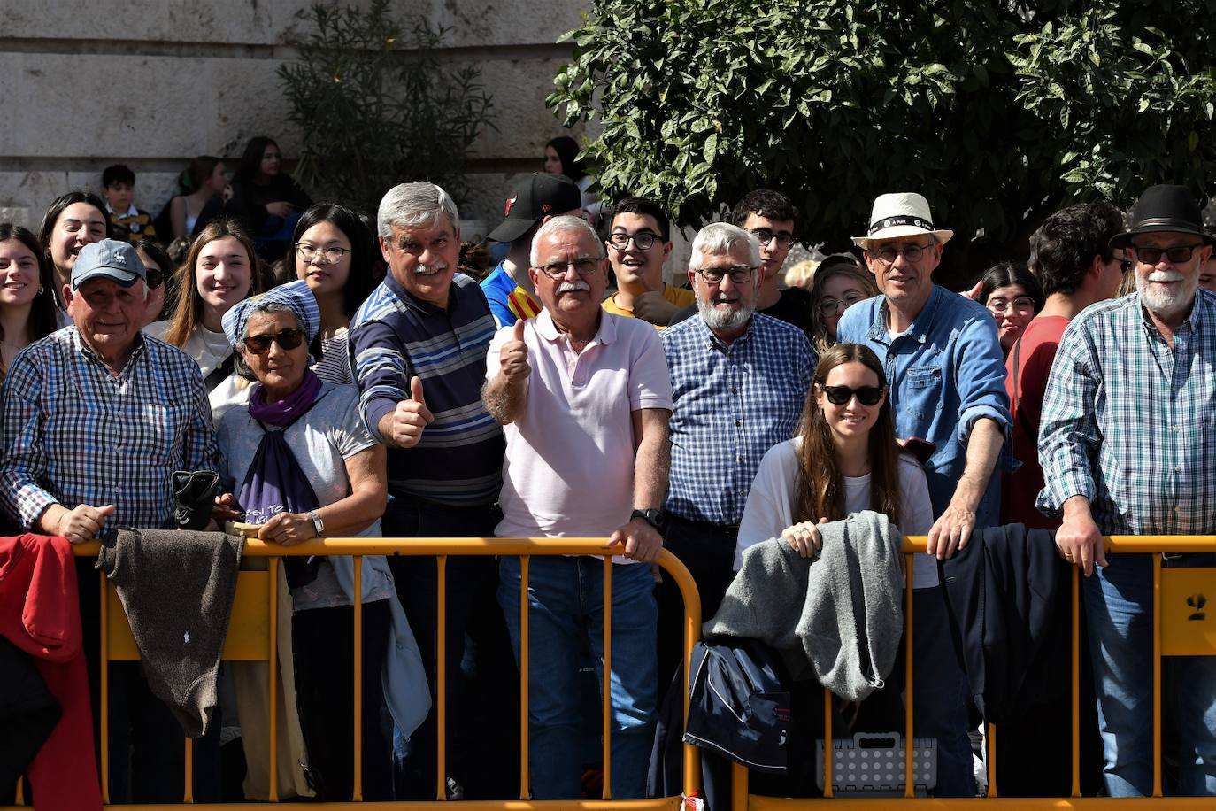 Búscate en la mascletà del 8 de marzo