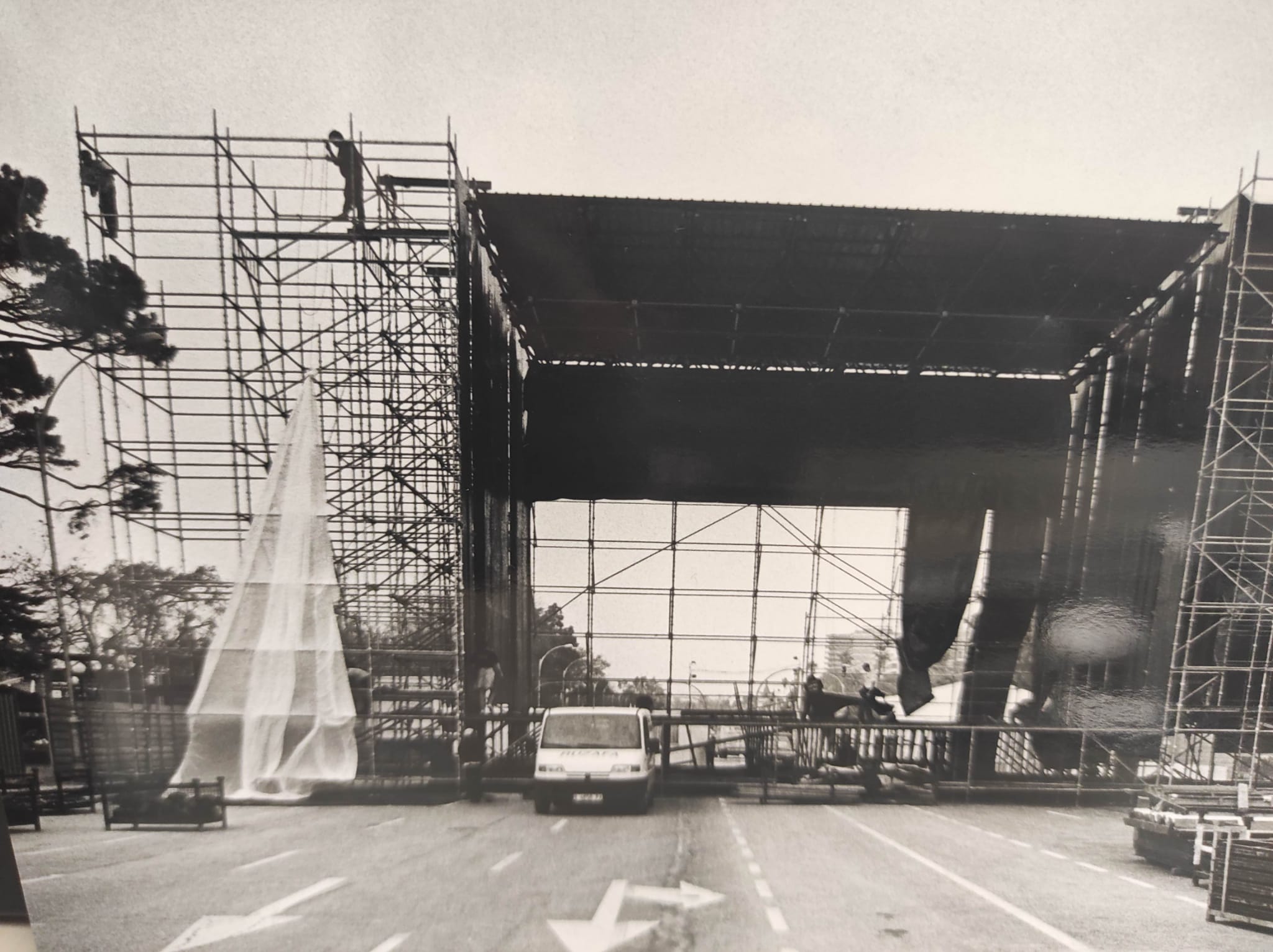 Los Conciertos de Fallas de los años 90 en Valencia: de la Alameda a la plaza del Ayuntamiento