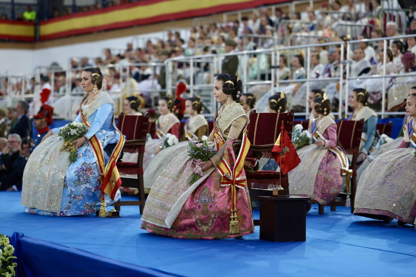 Homenaje de las Fuerzas Armadas a las falleras mayores de Valencia 2023