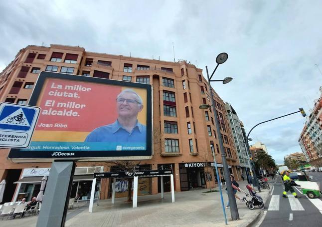 Cartel con la campaña de Ribó.