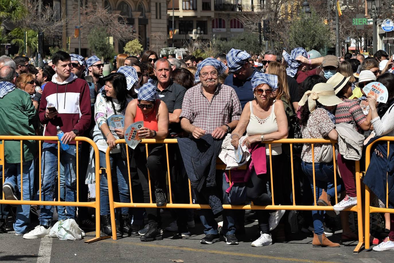 Búscate en la mascletà del viernes 10 de marzo