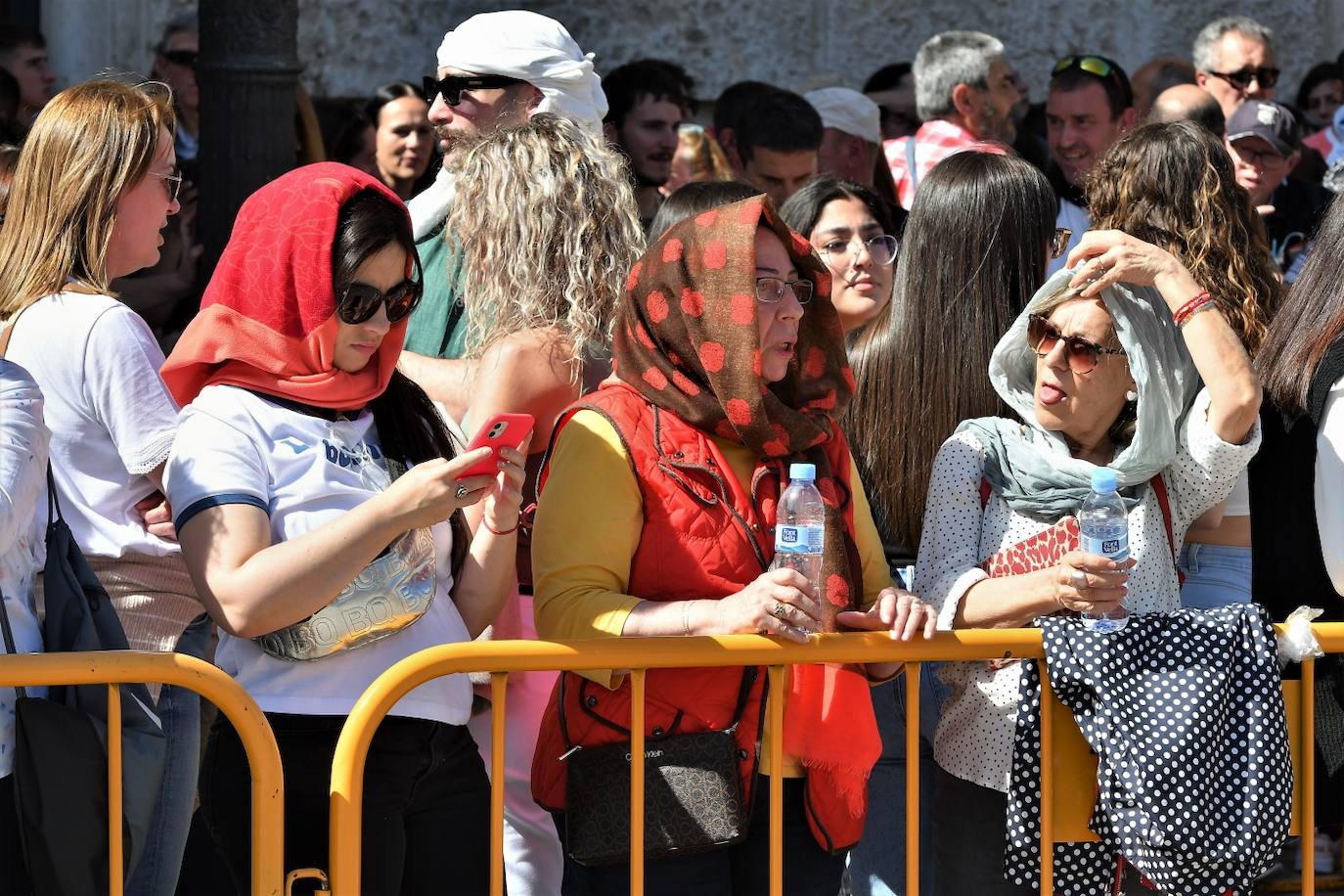 Búscate en la mascletà del viernes 10 de marzo