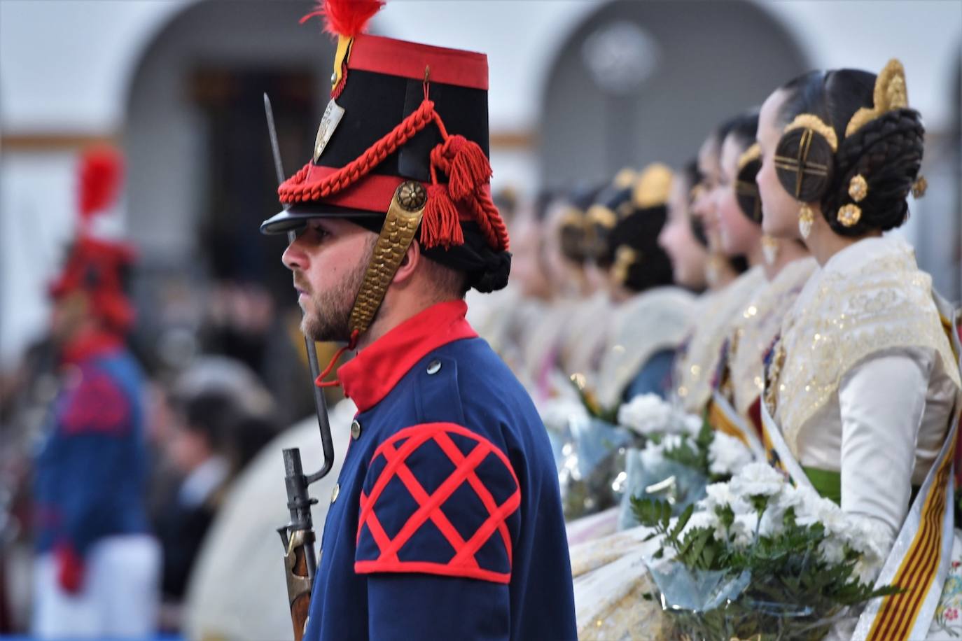 Homenaje de las Fuerzas Armadas a las falleras mayores de Valencia 2023