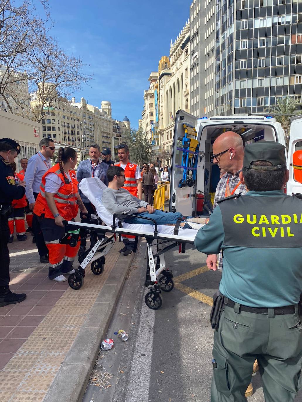 Varios heridos durante la mascletà de este viernes