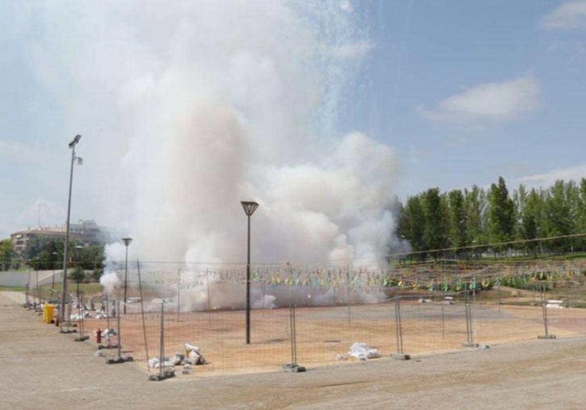 Mascletà en el Parc Central de Paterna