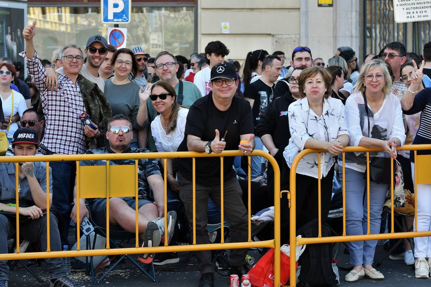 Búscate en la mascletà del domingo 12 de marzo