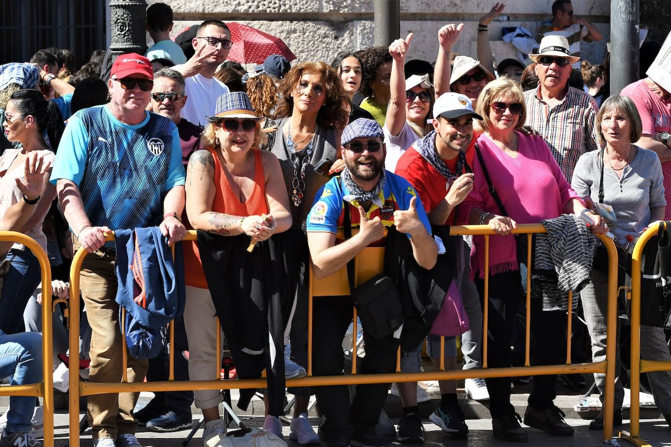 Búscate en la mascletà del domingo 12 de marzo