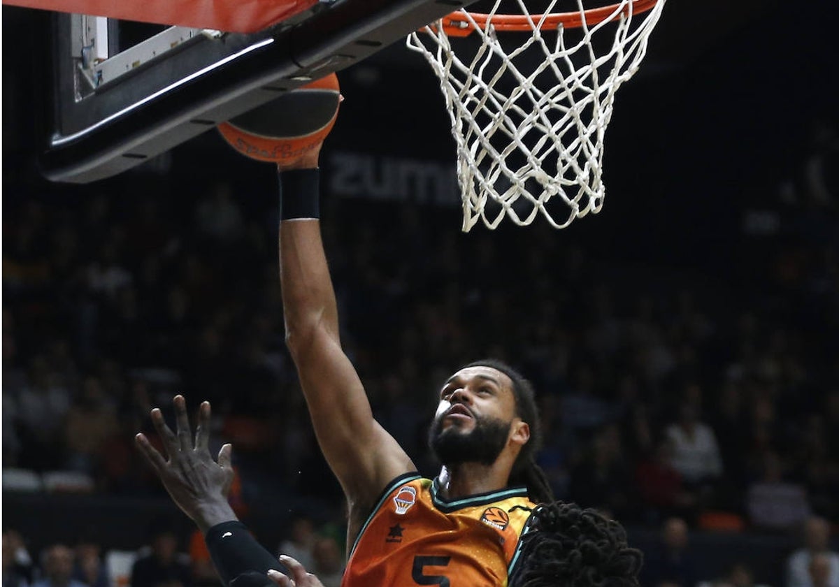 El Valencia Basket hace una defensa de la lucha del Top 8 de la Euroliga