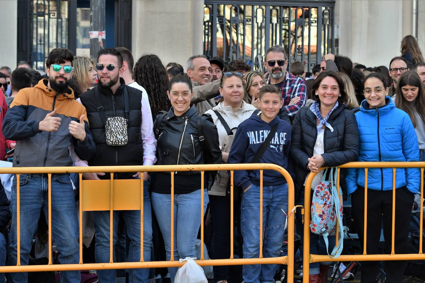 Búscate en la mascletà de este viernes 17 de marzo