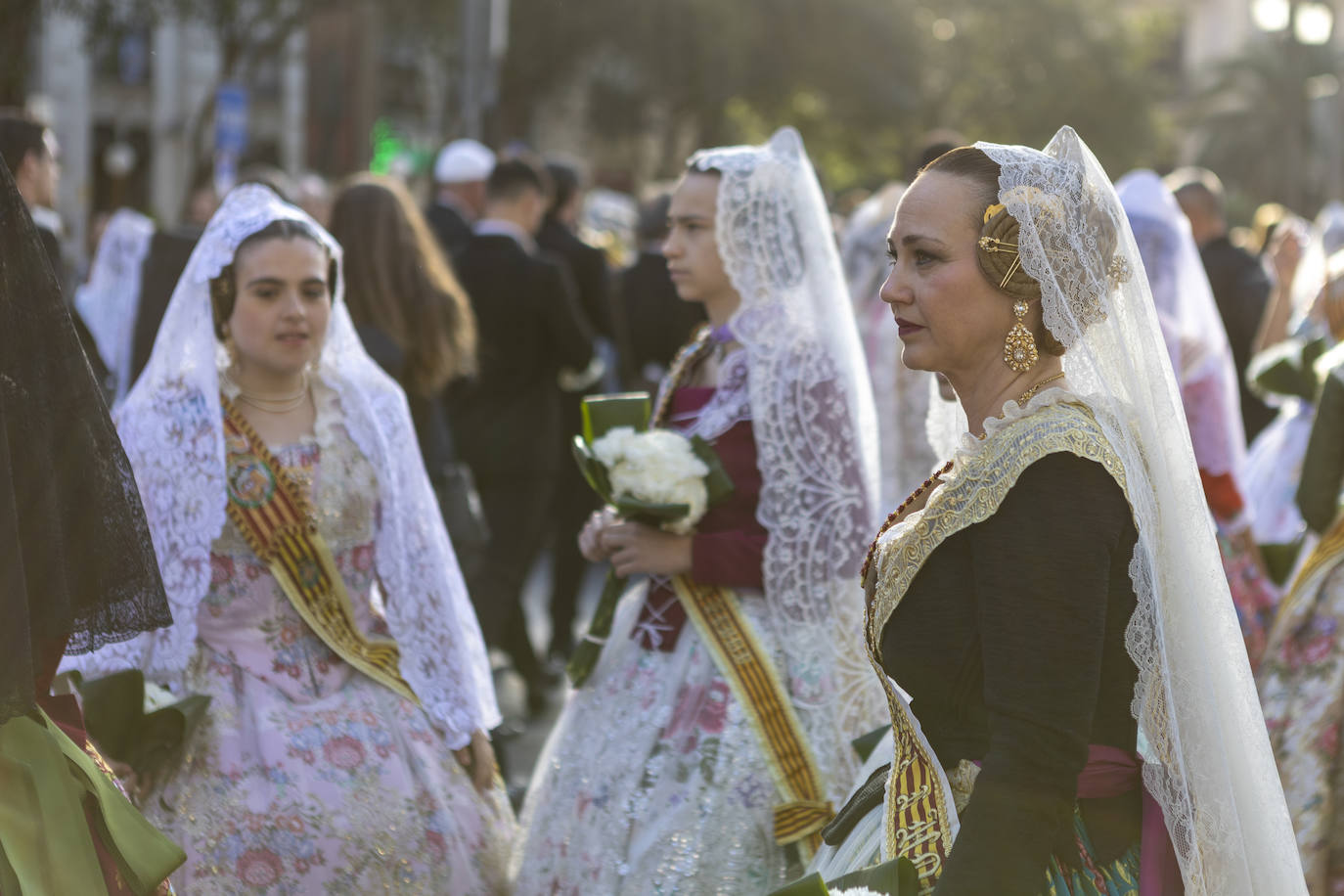 Búscate en la Ofrenda de las Fallas 2023: viernes 17 de marzo