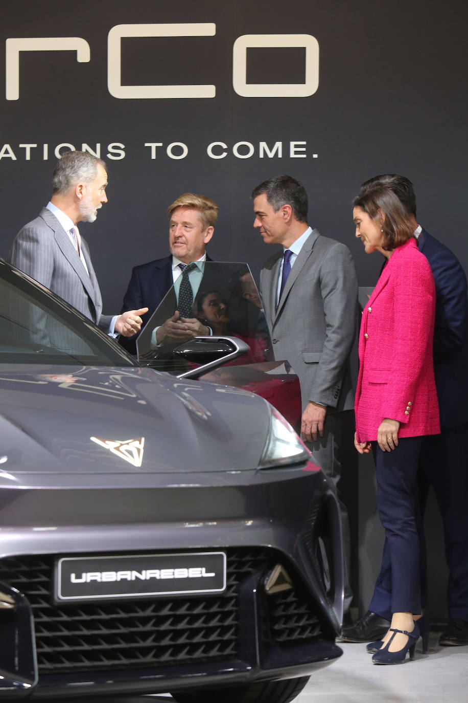 Felipe VI y Pedro Sánchez presiden el inicio de la construcción de la gigafactoría de Volkswagen en Sagunto