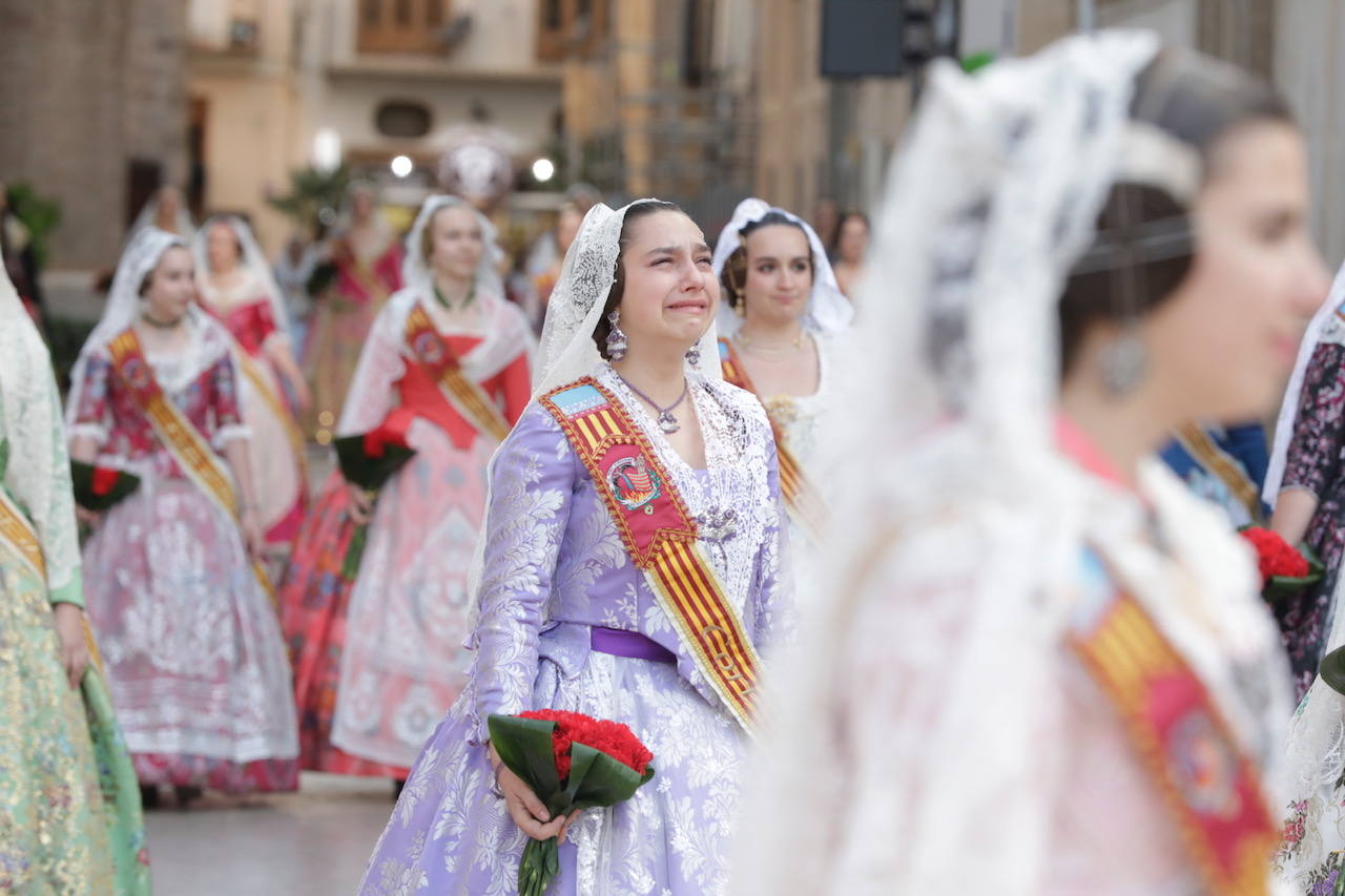 Búscate en la Ofrenda de las Fallas 2023: viernes 17 de marzo