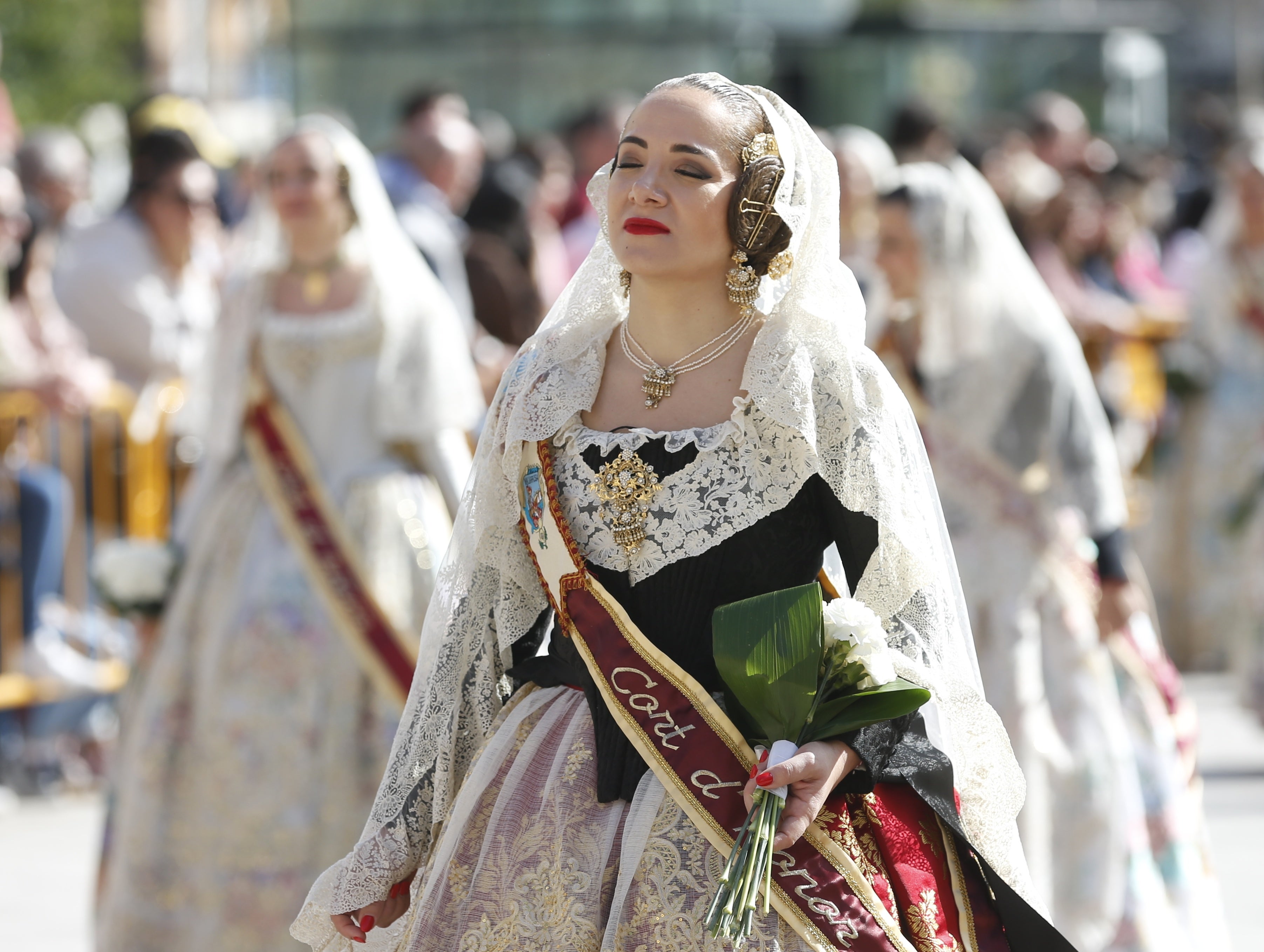 Búscate en la Ofrenda de las Fallas 2023: viernes 17 de marzo