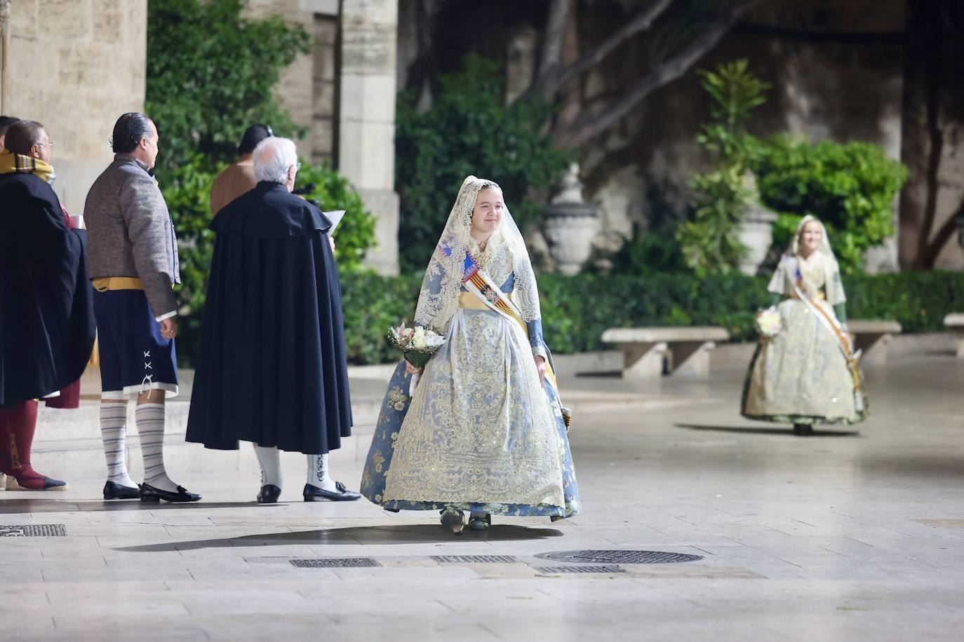 Búscate en la Ofrenda de las Fallas 2023: viernes 17 de marzo