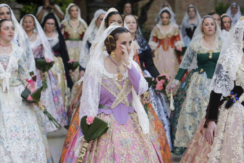 Búscate en la Ofrenda de las Fallas 2023: viernes 17 de marzo