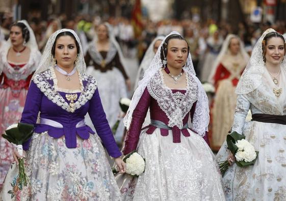 Búscate en la Ofrenda de Fallas del sábado 18 de marzo de 2023