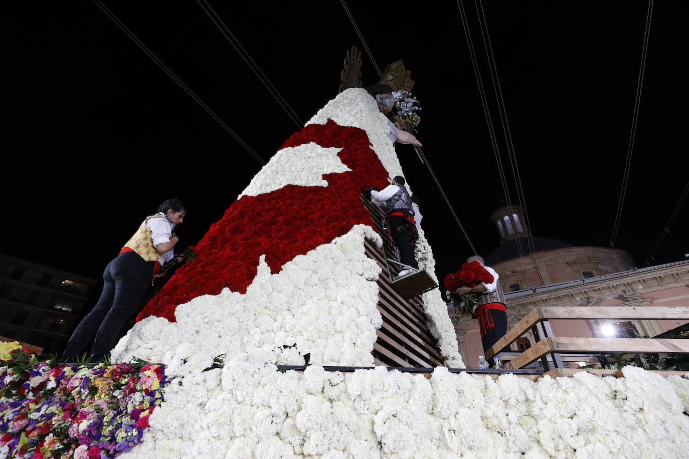 Búscate en la Ofrenda de Fallas del sábado 18 de marzo de 2023