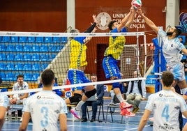 Nogueira y Zonca, durante el partido del sábado.