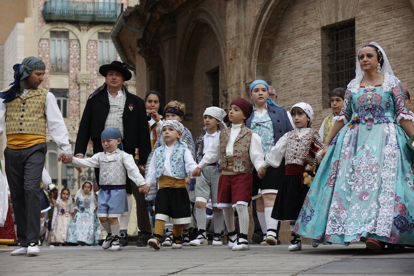 Búscate en la Ofrenda de Fallas del sábado 18 de marzo de 2023