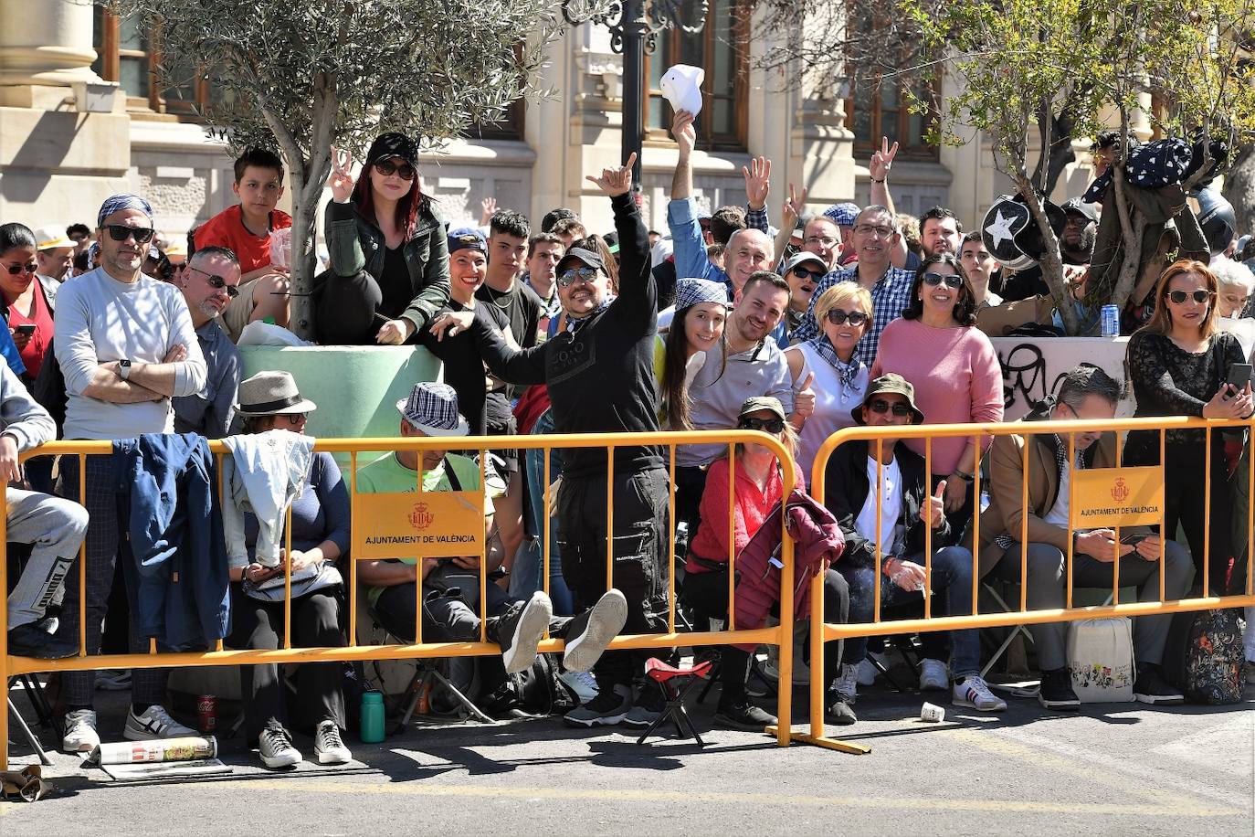 Búscate en la mascletà del 19 de marzo