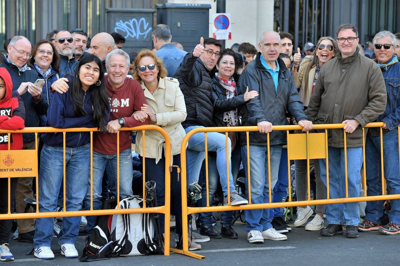 Búscate en la mascletà del 19 de marzo