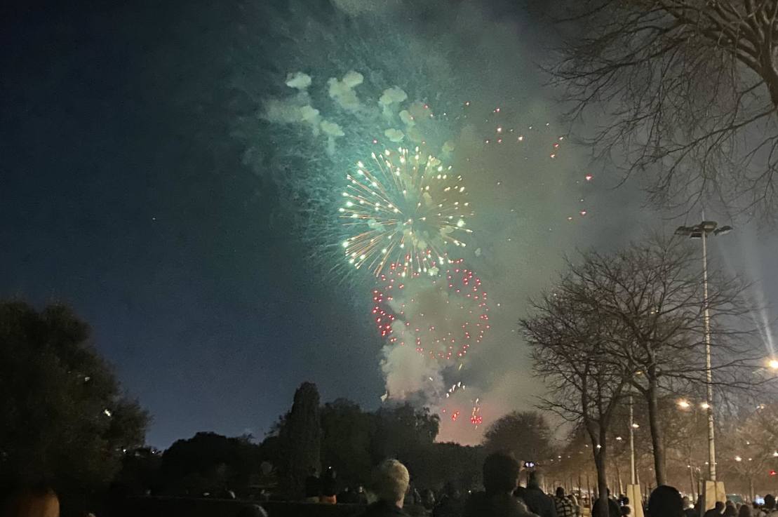 La Nit del Foc ilumina Valencia